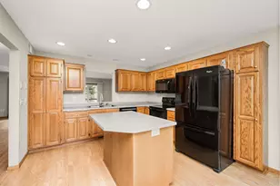 411 Independence Street NE, New Prague, MN 56071 - Photo 4