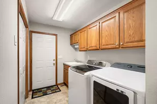 411 Independence Street NE, New Prague, MN 56071 - Photo 16