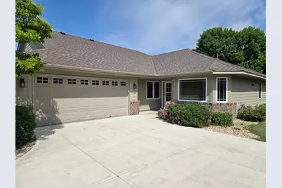 411 Independence Street NE, New Prague, MN 56071 - Photo 2