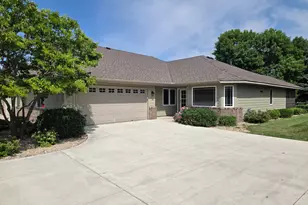 411 Independence Street NE, New Prague, MN 56071 - Photo 1