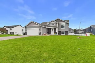 114 Collina Cir, Avon, MN 56310 - Photo 1