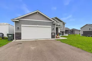 114 Collina Cir, Avon, MN 56310 - Photo 2