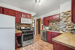 956 Juno Ave, Saint Paul, MN 55102 - Photo 10