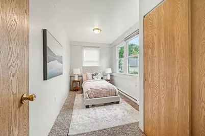 956 Juno Avenue, Saint Paul, MN 55102 - Photo 8
