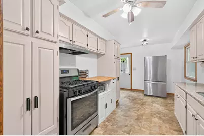 3249 Scott Avenue N, Golden Valley, MN 55422 - Photo 8