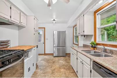 3249 Scott Avenue N, Golden Valley, MN 55422 - Photo 8