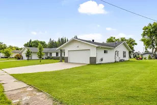 313 & 315 W 3rd Ave S, Ada, MN 56510 - Photo 2