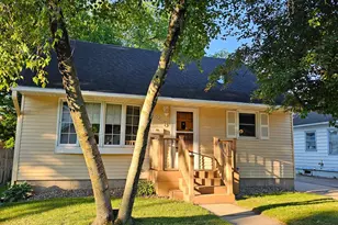 228 10 1/4 Street SE, Rochester, MN 55904 - Photo 2