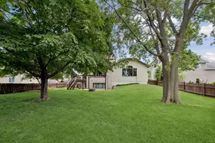 5524 W 137th St, Savage, MN 55378 - Photo 24