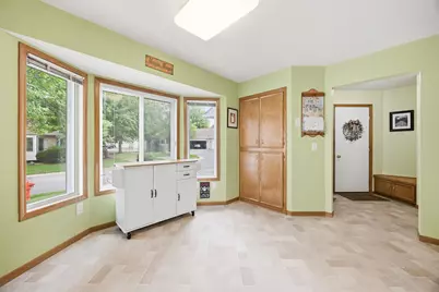 14118 Essex Lane, Apple Valley, MN 55124 - Photo 4