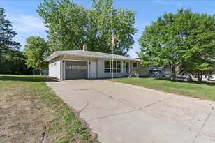 505 Linden Ln, Brainerd, MN 56401 - Photo 2