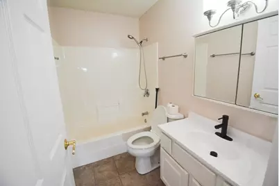 2094 11th Avenue SE #D, Rochester, MN 55904 - Photo 8