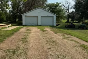 103 14th St, Brewster, MN 56119 - Photo 6