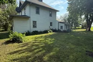103 14th St, Brewster, MN 56119 - Photo 2