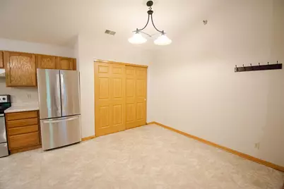 1876 Deerhaven Lane NE #2, Rochester, MN 55906 - Photo 2