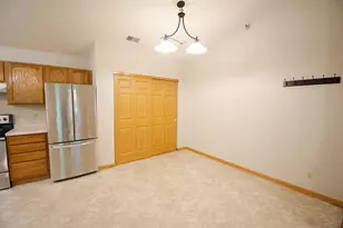 1876 Deerhaven Ln NE, Rochester, MN 55906 - Photo 2