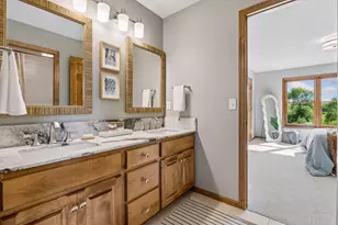 27125 Marsh Pointe Ct, Shorewood, MN 55331 - Photo 36