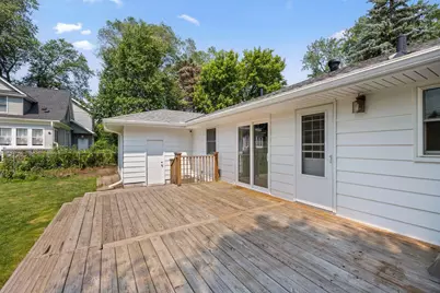 2812 30th Avenue NE, Saint Anthony, MN 55418 - Photo 4