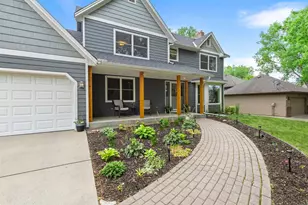 15709 Fremont Ave S, Burnsville, MN 55306 - Photo 2