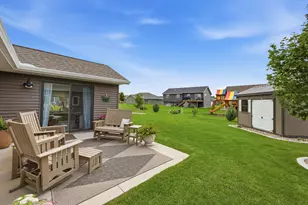 126 Detroit Ave SE, Hutchinson, MN 55350 - Photo 24