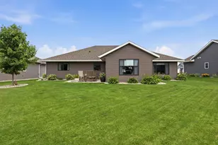 126 Detroit Ave SE, Hutchinson, MN 55350 - Photo 26