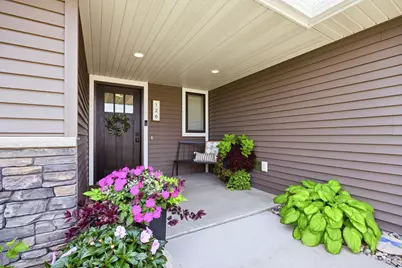 126 Detroit Avenue SE, Hutchinson, MN 55350 - Photo 2