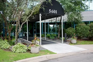 5601 Smetana Dr, Minnetonka, MN 55343 - Photo 24