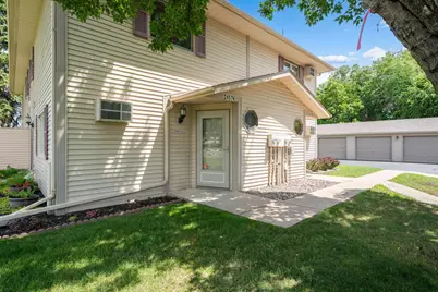 2457 Broadway Avenue S #A, Rochester, MN 55904 - Photo 2