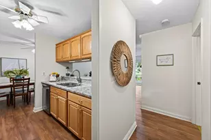 2800 Hamline Ave N, Roseville, MN 55113 - Photo 8