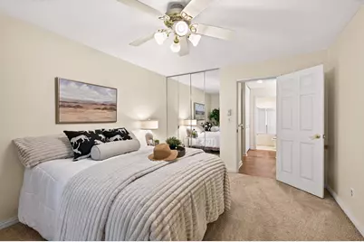 2800 Hamline Avenue N #102, Roseville, MN 55113 - Photo 4