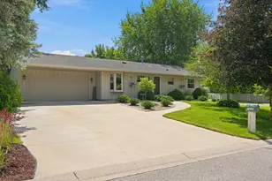 7529 Immanuel Ave S, Cottage Grove, MN 55016 - Photo 1