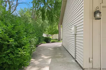 7529 Immanuel Avenue S, Cottage Grove, MN 55016 - Photo 6
