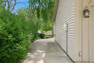 7529 Immanuel Ave S, Cottage Grove, MN 55016 - Photo 6