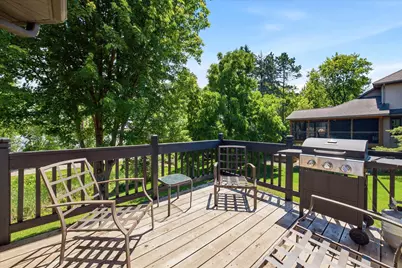 5900 Otter Ridge Circle, White Bear Lake, MN 55110 - Photo 16