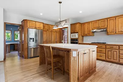 5900 Otter Ridge Circle, White Bear Lake, MN 55110 - Photo 10