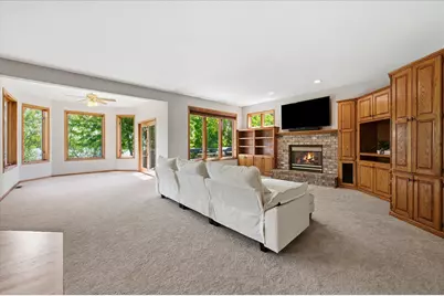5900 Otter Ridge Circle, White Bear Lake, MN 55110 - Photo 14