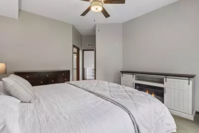 1256 County Road D E #101, Maplewood, MN 55109 - Photo 18