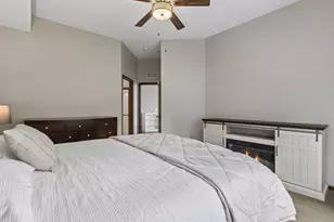 1256 County Rd D E, Maplewood, MN 55109 - Photo 18