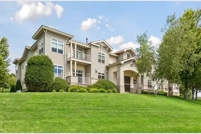 1256 County Road D E #101, Maplewood, MN 55109 - Photo 2