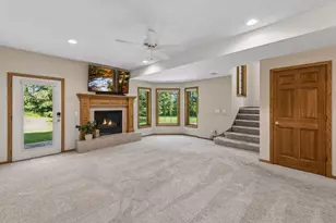 22420 Wagon Wheel Trail, Lakeville, MN 55044 - Photo 32