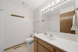 5591 Donegal Dr, Shoreview, MN 55126 - Photo 12
