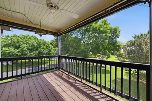 5591 Donegal Dr, Shoreview, MN 55126 - Photo 6