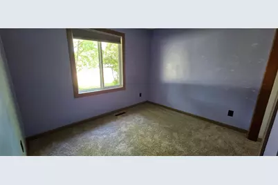 610 16th Street E, International Falls, MN 56649 - Photo 10