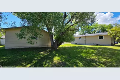 610 16th Street E, International Falls, MN 56649 - Photo 2