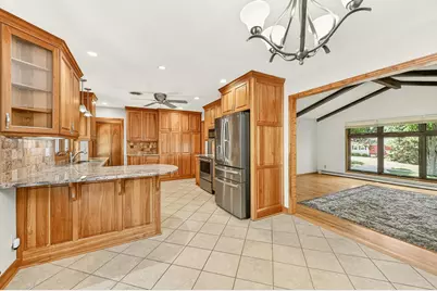 523 21st Street NE, Rochester, MN 55906 - Photo 8