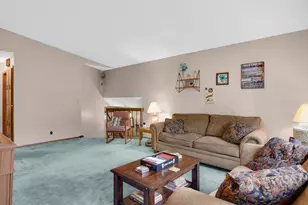 10786 Butternut St NW, Coon Rapids, MN 55448 - Photo 4