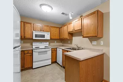1526 Praha Street SE, New Prague, MN 56071 - Photo 12