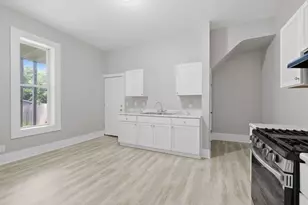1318 18th Ave N, Minneapolis, MN 55411 - Photo 2