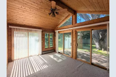 6065 Oakwood Road, Woodbury, MN 55125 - Photo 4