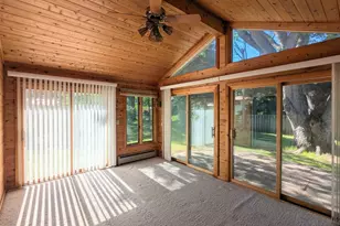 6065 Oakwood Rd, Woodbury, MN 55125 - Photo 4